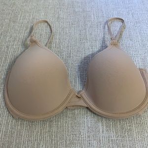 Natori understated bra